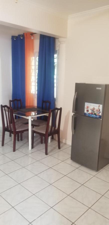 Wizzy Apartment Ocho Rios Zewnętrze zdjęcie