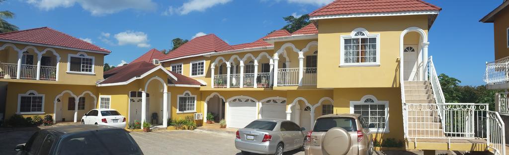 Wizzy Apartment Ocho Rios Zewnętrze zdjęcie