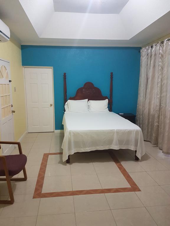 Wizzy Apartment Ocho Rios Zewnętrze zdjęcie