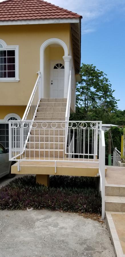 Wizzy Apartment Ocho Rios Zewnętrze zdjęcie